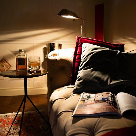 Domus Tua Bed & Breakfast Modena Bagian luar foto