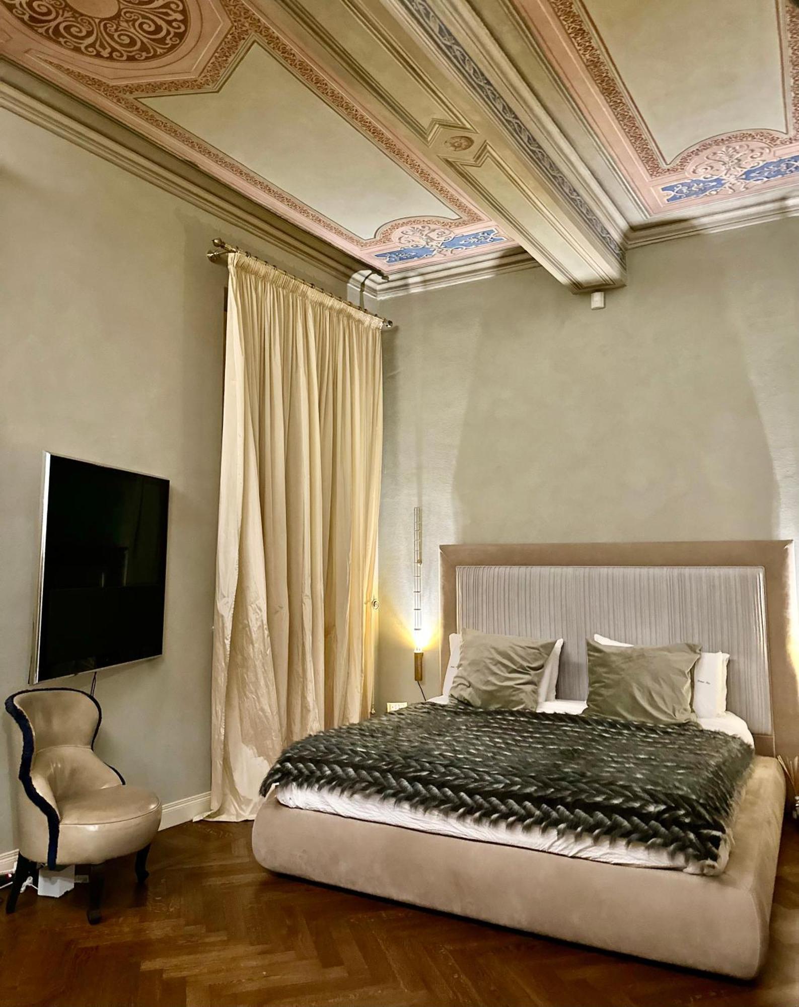 Domus Tua Bed & Breakfast Modena Bagian luar foto